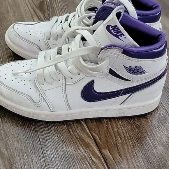 Air Jordan 1 High OG 'Court Purple Sz 6.5 Women - Picture 2 of 11